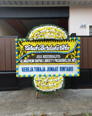Papan Bunga Duka di Tambak Sari