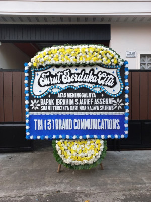 Papan Bunga Duka di Tambak Sari